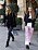 Kate och Lila Moss i Paris under modeveckan 2020.