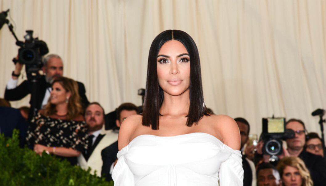 Kim Kardashians överraskning på Met-galan i natt – och ja, nätet går bananas