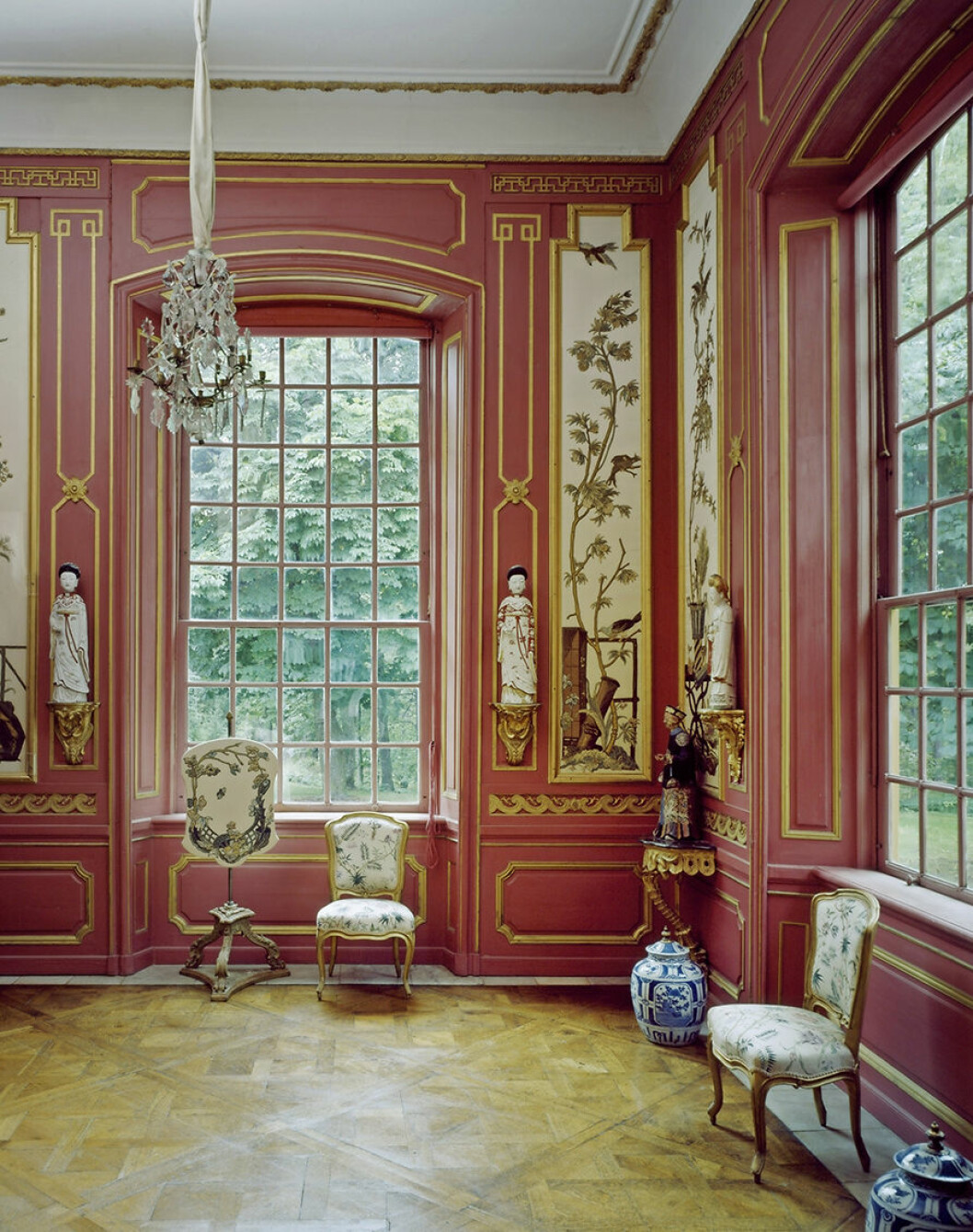 Inredningen i Kina slott inspirerar. Slottet fick drottning Lovisa Ulrika i födelsedagspresent av Adolf Fredrik 1753 och det har öppet för besökare maj-september. Foto: Alexis Daflos/Kungliga Hovstaterna Kina slott, Sydda rummet.