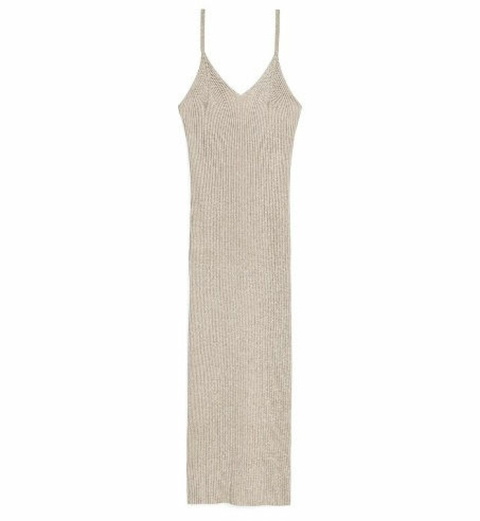 stickad klänning beige