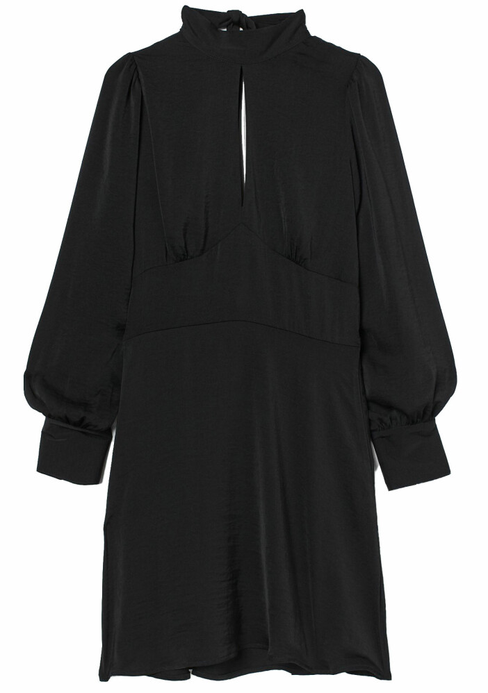 Klänning från H&M med dekorativ rygg.