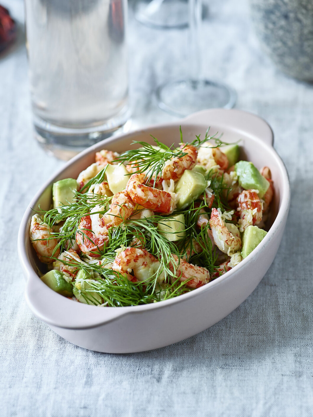 Bjud på kräft- och avokadosallad, receptet här