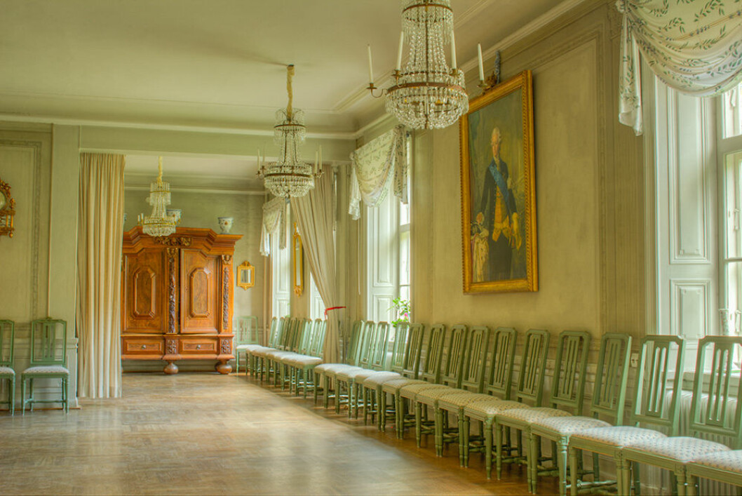<a href="https://venuu.se/lokaler/kristinehovs-malmgard-kristinasalen?ref=elle">Kristinasalen</a> är en festlokal i äldre stil belägen vid Hornstull. Kristinasalen är en festlokal i äldre stil belägen vid Hornstull