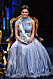 Kronprinsessan Victoria i en blå klänning av Jennifer Blom.