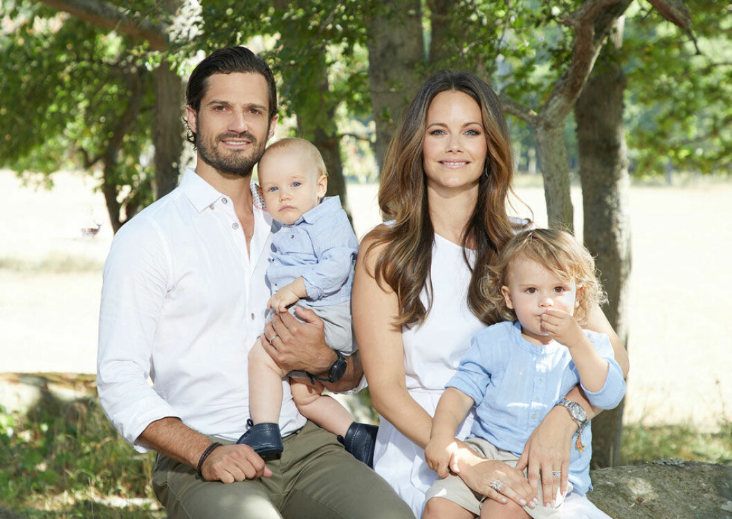 Prins Carl-Philip och Prinsessan Sofia med barn