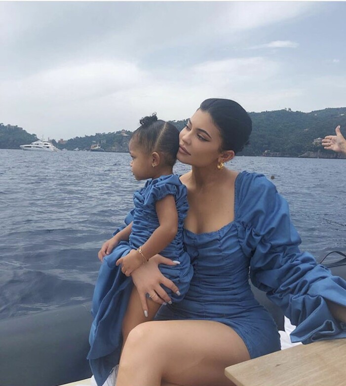 Kylie Jenner och dottern Stormi Webster. Bild: TT Kylie Jenner och dottern Stormi Webster.
