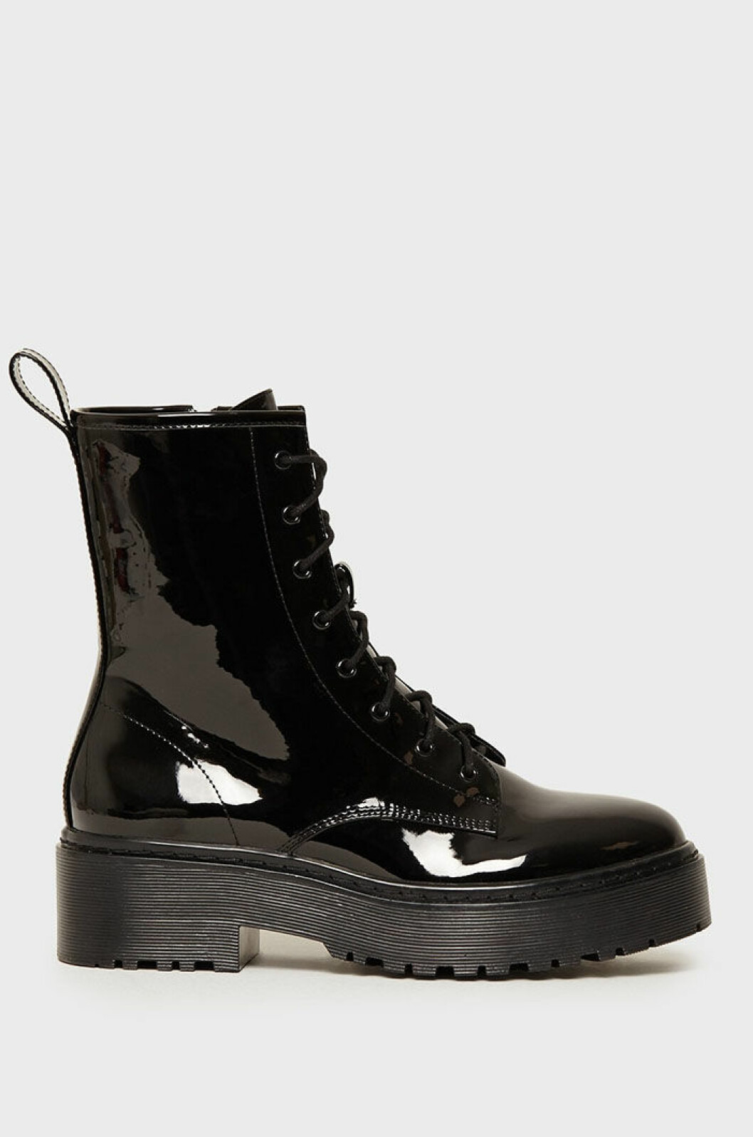 glansiga-boots-nly-shoes