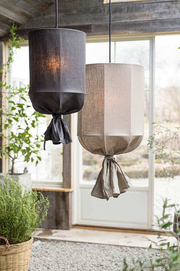 lampa tyg uteplats