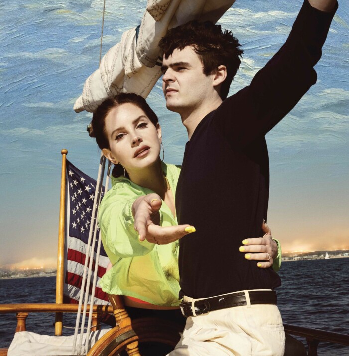 Enligt källor dejtar Bella Hadid Duke Nicholson, alltså Jack Nicholsons barnbarn. Han syns på omslaget av Lana del Rays album Norman Fucking Rockwell. Lana del Ray omslag