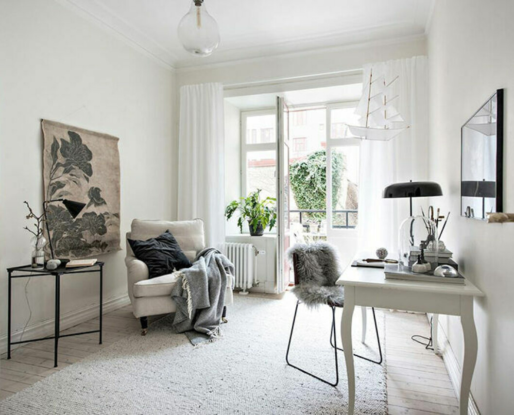 Foto: Maria Sahlander Styling: By Bon för <a href="https://www.instagram.com/bjurfors_goteborg/?hl=sv" target="_blank" rel="noopener">Bjurfors</a>/mäklare: Ida Almgren Klassisk hemtrevlig läshörna