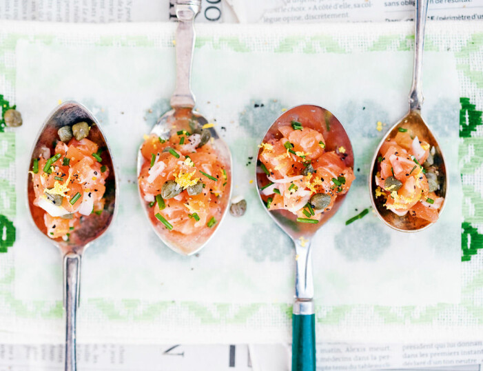 Recept på laxtartar på sked