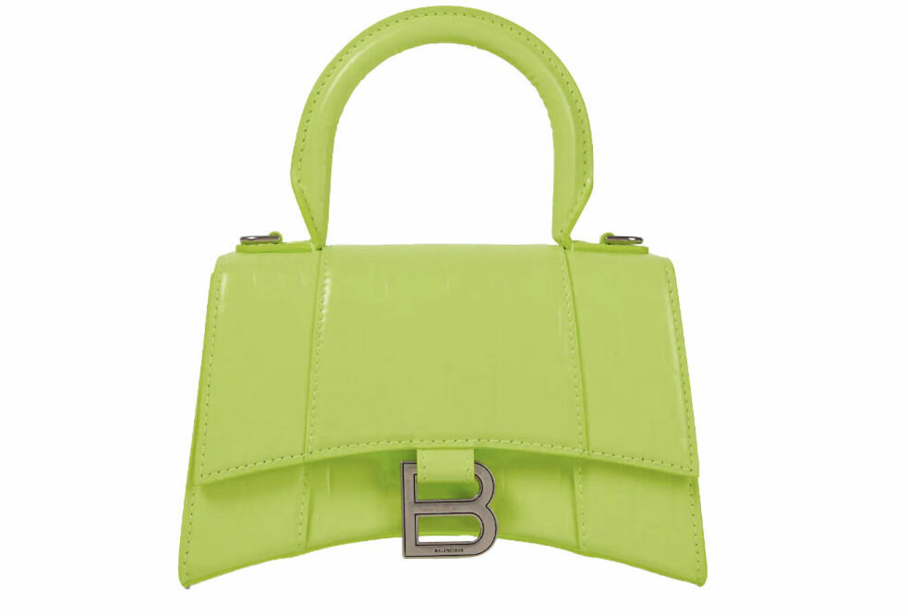 Grön väska från Balenciaga.