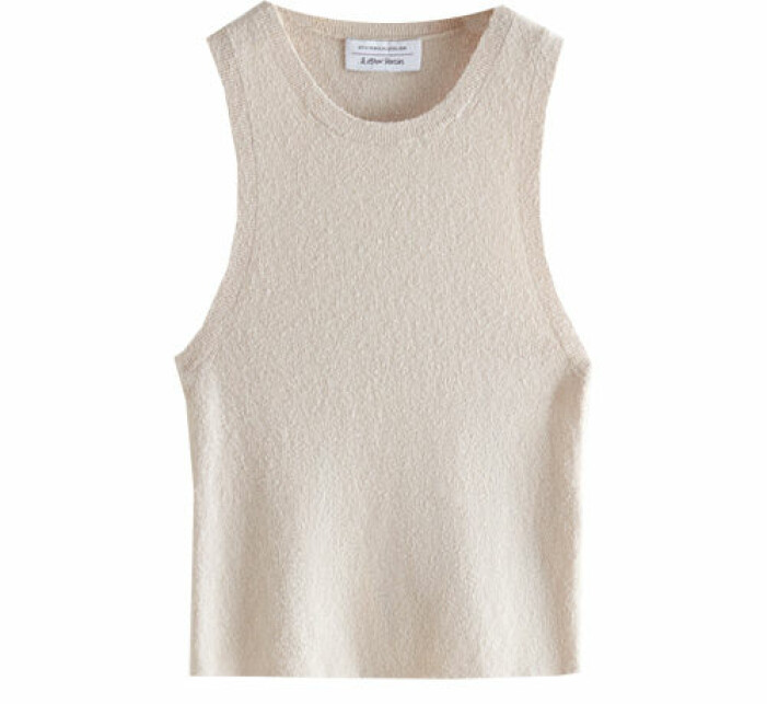 beige tanktop