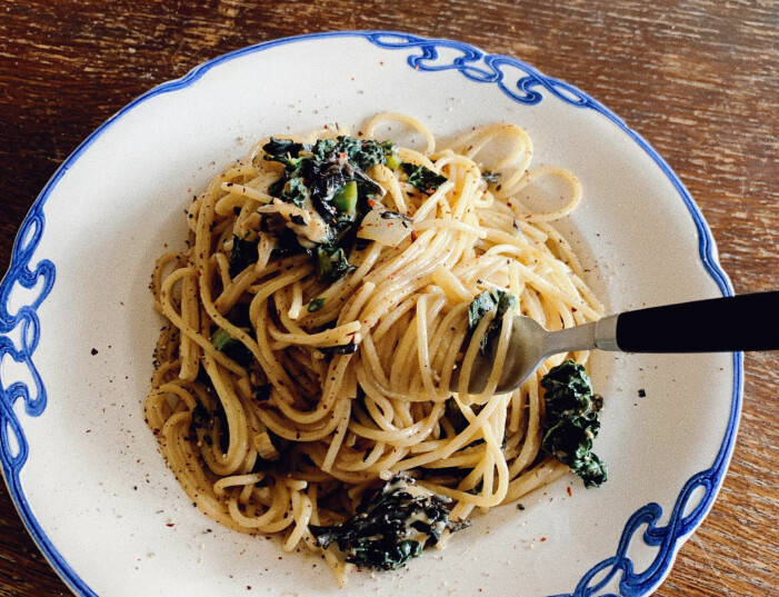 Linnea Henriksson pasta kål svamp