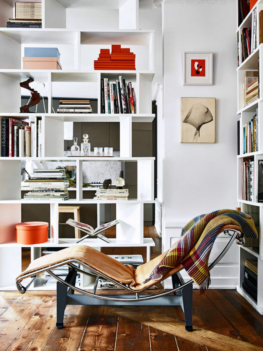 livingroom_vardagsrum_fatolj_chair_bokhyllor_shelves_foto_Andrea_Papini
