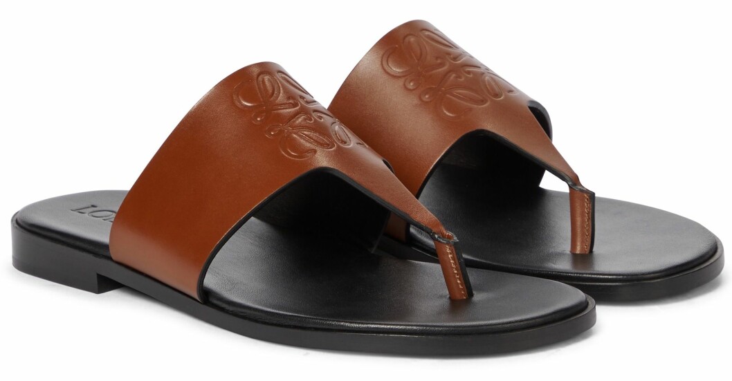 Flip flop-sandaler i brunt läder från Loewe.