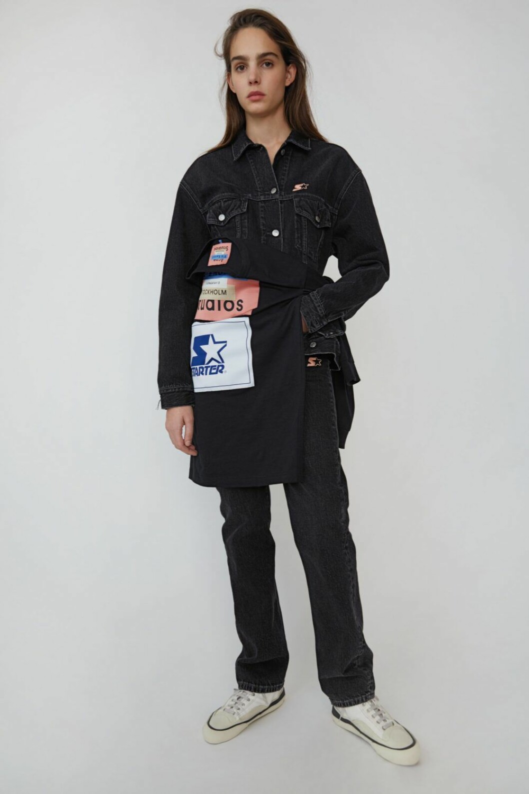 Jeansjacka i mörk tvätt från Acne Studios x Starter.