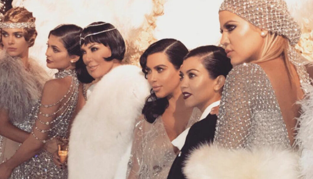 The Kardashians rockade Great Gatsby på Kris Jenners 60 års-fest