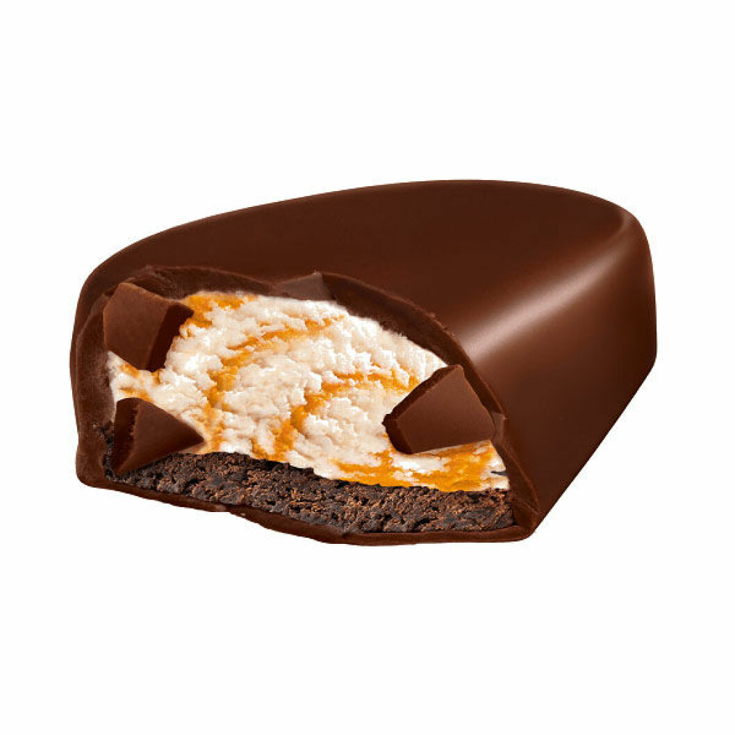 Magnum Brownie med browniebotten och kolasås.