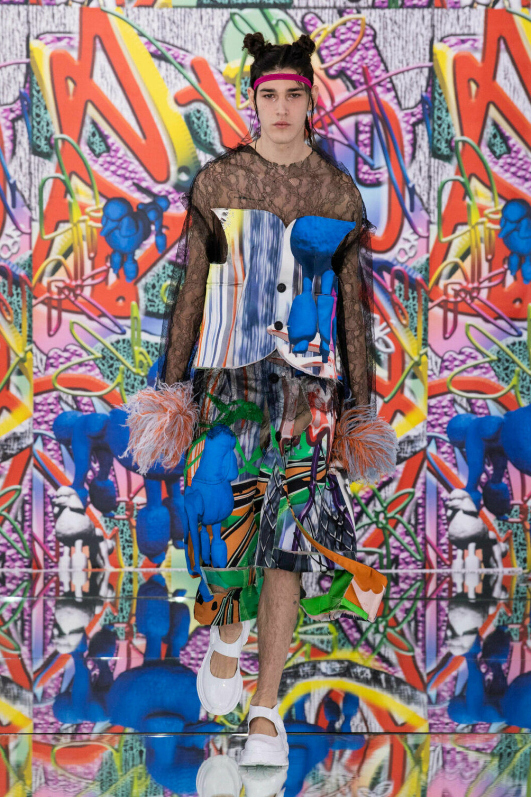 Nytänkande ytterplagg på Maison Margielas SS19–visning på Couture Week i Paris