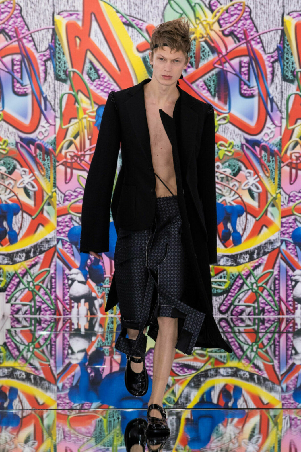 Stilrent svart på Maison Margielas SS19–visning på Couture Week i Paris