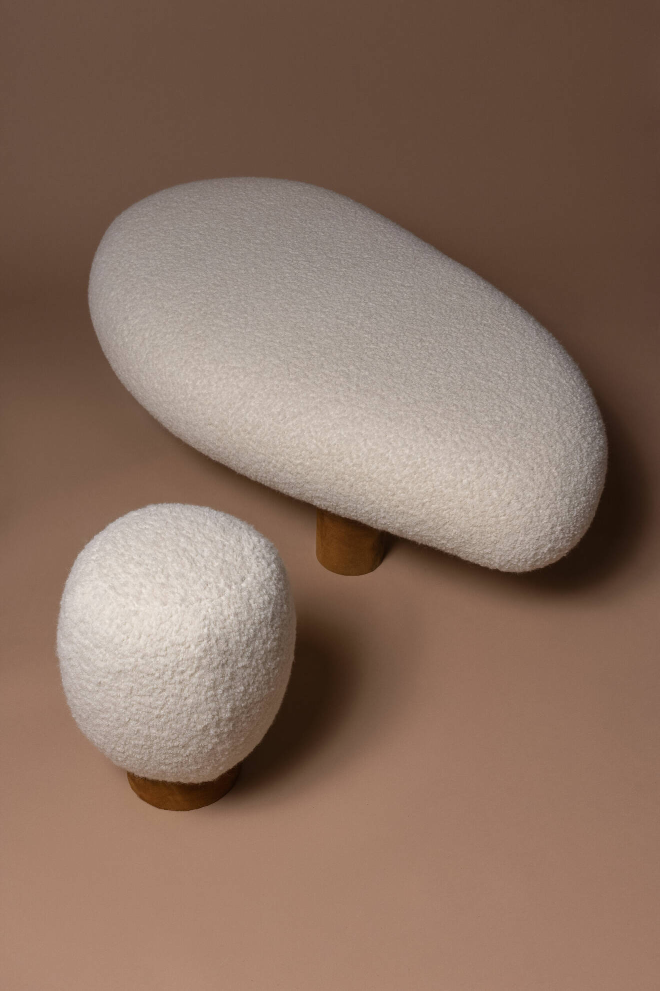 möbler med material skapat av svamp