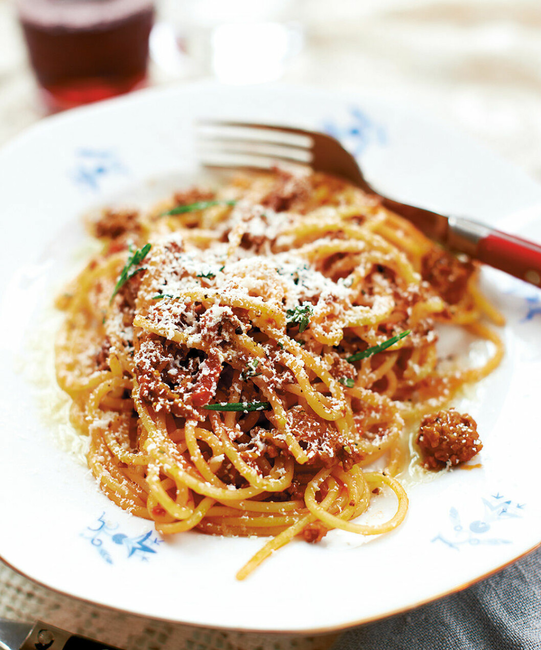 Spaghetti med lammbolognese och riven getost. Spaghetti med lammbolognese och riven getost.