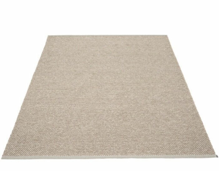 beige plastmatta pappelina
