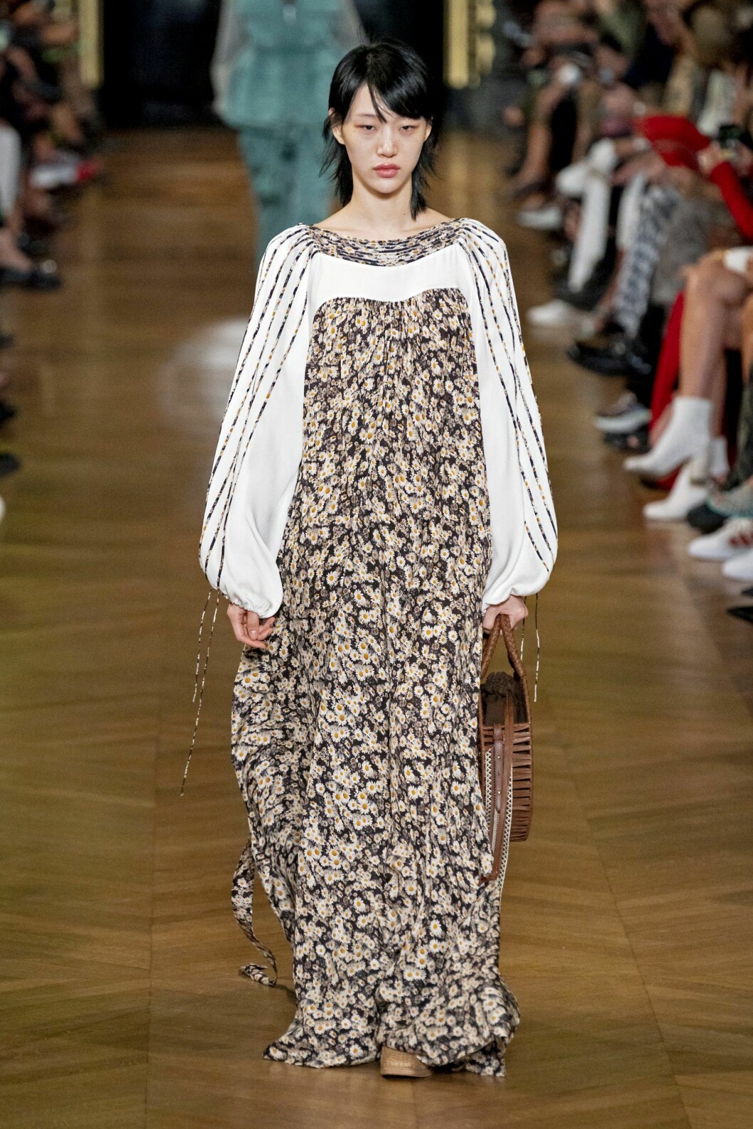 Småblommig klänning från Stella McCartney.