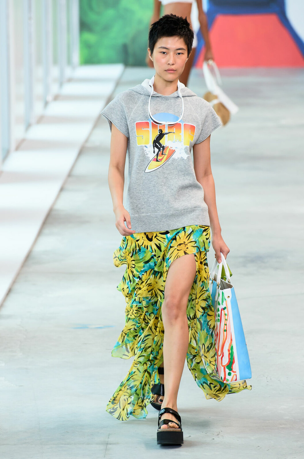 Michael Kors ss 19 catwalk med surf hoodie