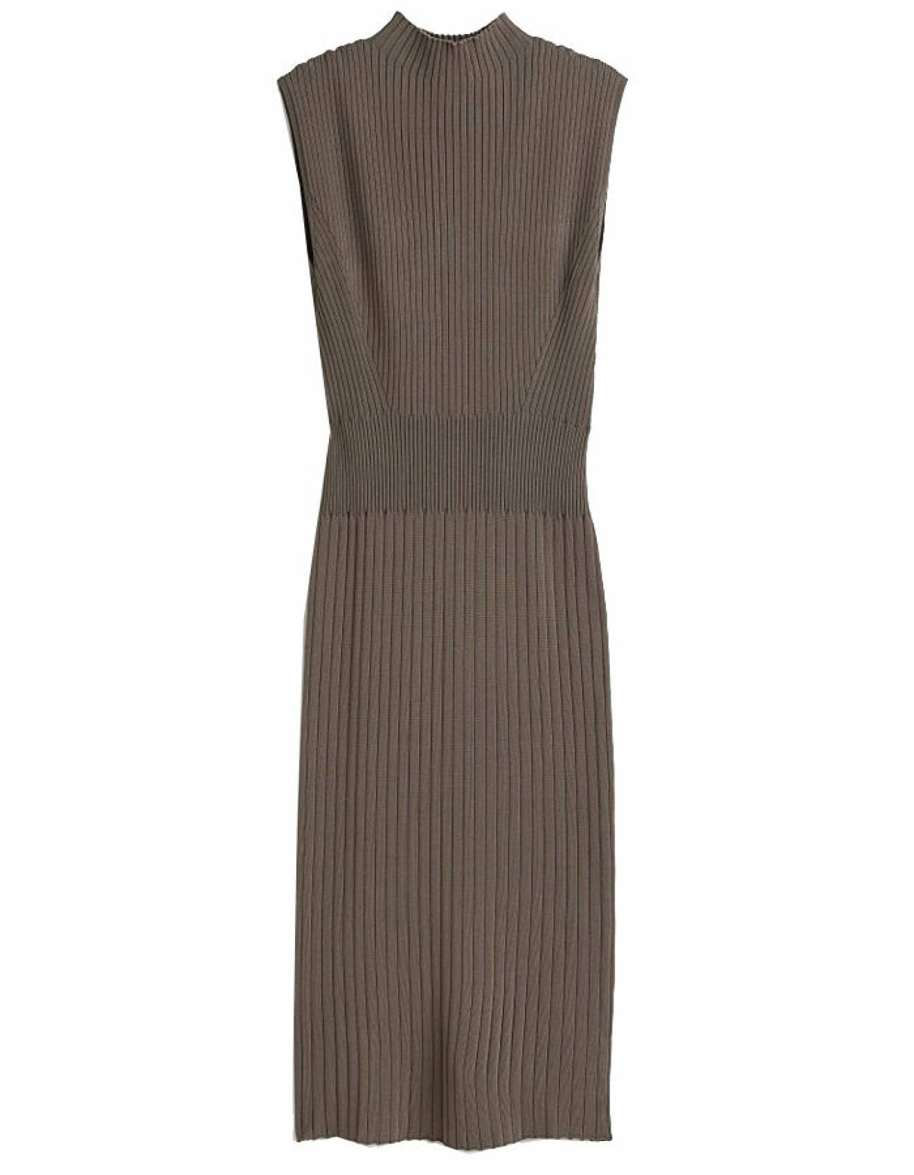 minimalistisk ribbstickad klänning för dam från H&amp;M 2022