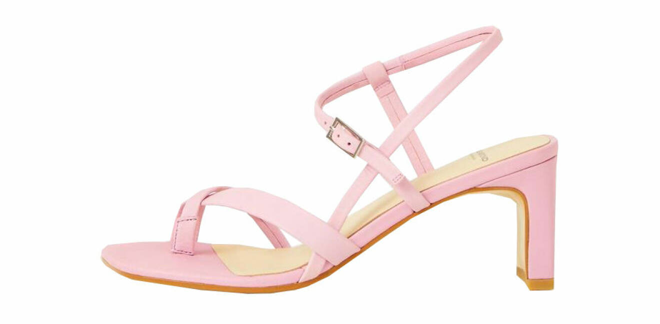 modenyheter vår sommar dam 2022 rosa sandaletter