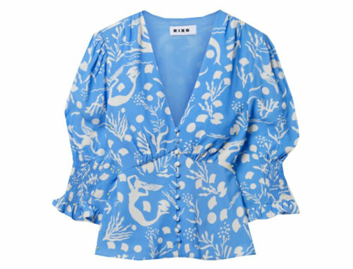 v-ringad blus