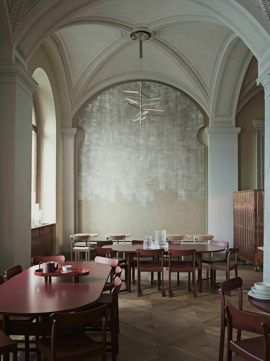 All inredning i restaurangen är nydesignad och tillverkad i samarbete med svenska designföretag. Foto: Pia Ulin/Nationalmuseum All inredning i restaurangen är nydesignad och tillverkad i samarbete med svenska designföretag.