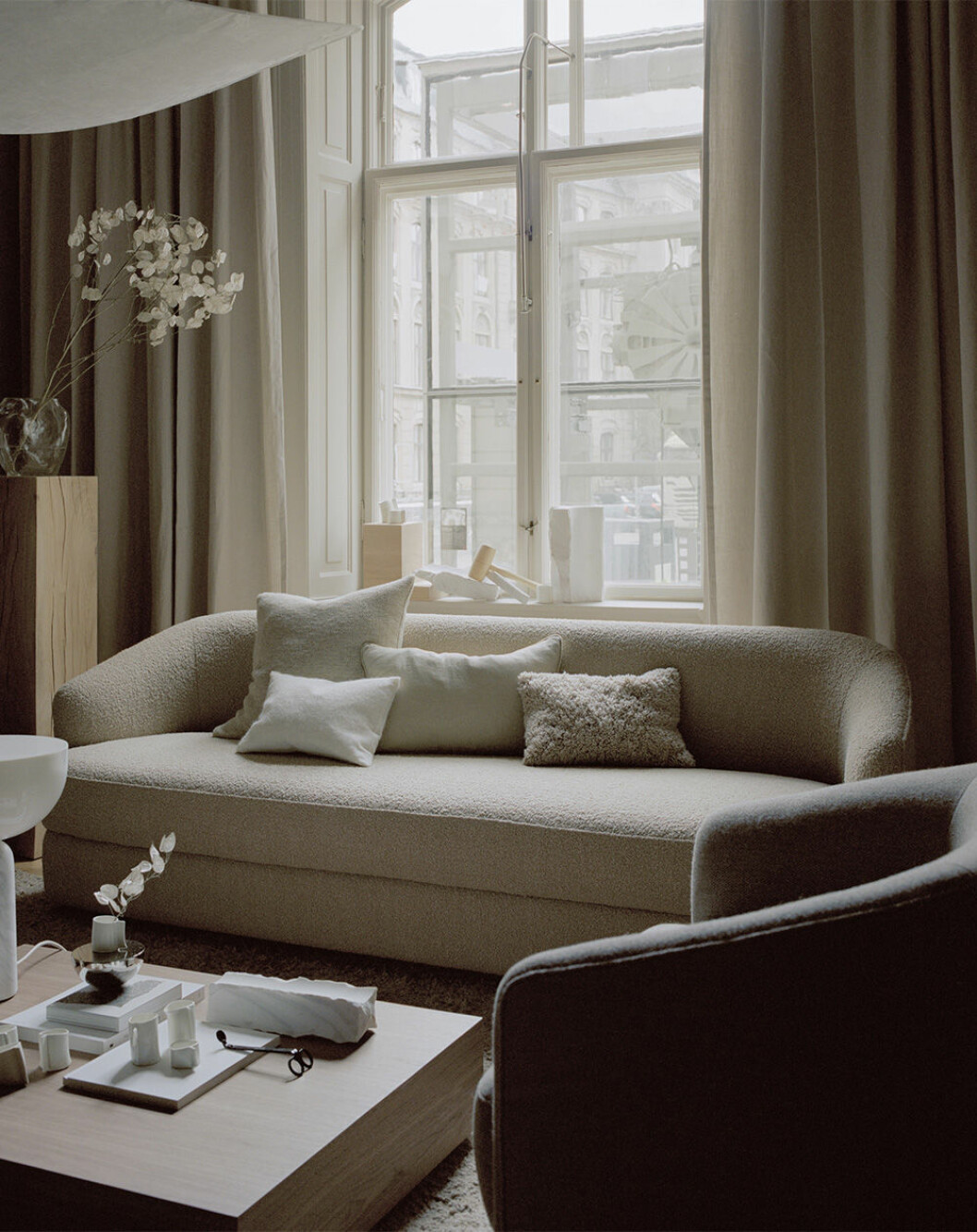 En lugn oas med mjuka ytor är höstens bästa rum. Foto: New Works Terra Residence New Works hösten 2020