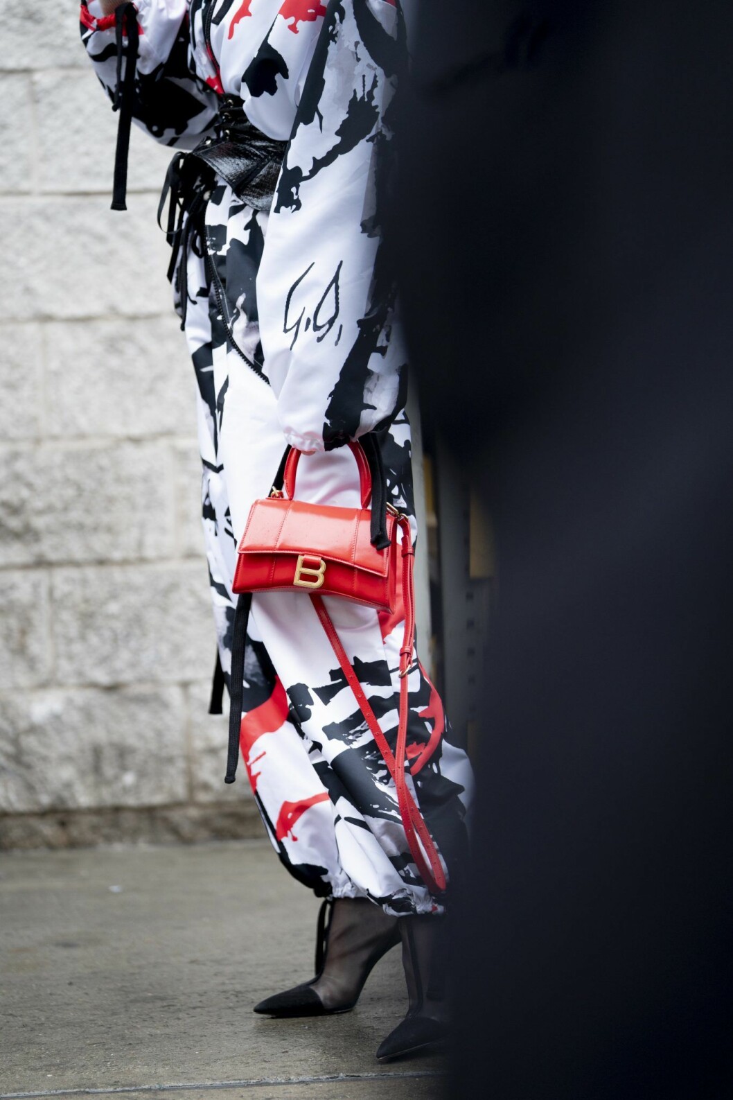 Balenciagas Hourglass väska