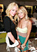 En bild på Lindsay Lohan och Nicole Richie på releasefest i Los Angeles, 2005.
