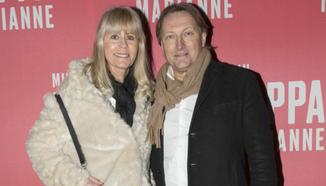 Nina Gunke med kärleken Samuel Holgersson på premiären av Min pappa Mariane. Nina Gunke, Samuel Holgersson