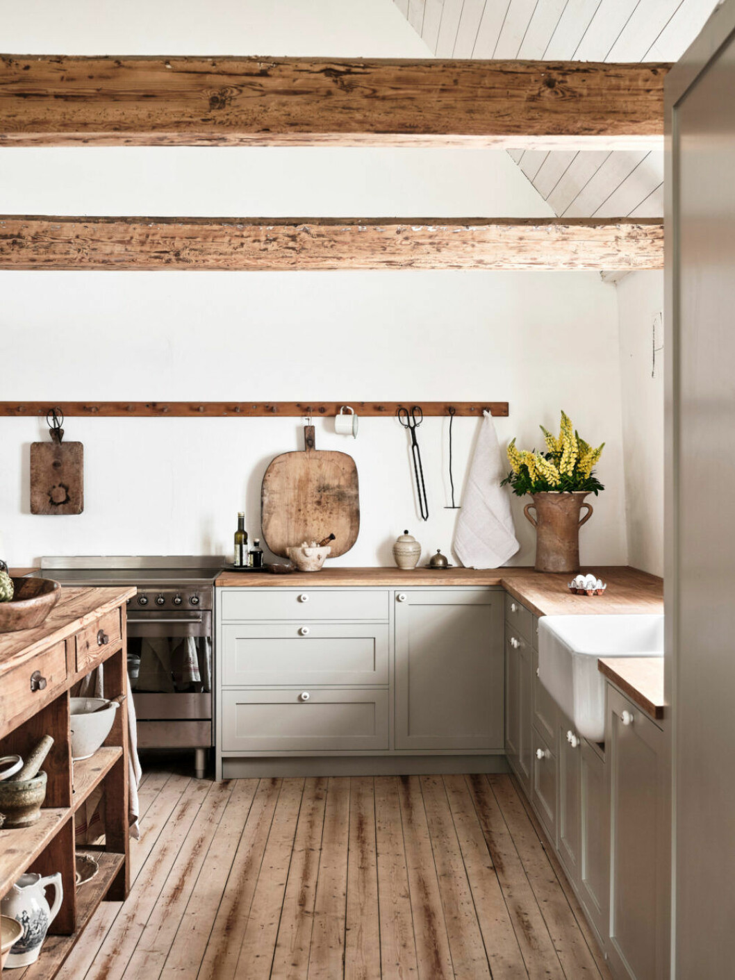 Ellen Dixdotters kök på Österlen är en inspiration inför vår köksrenovering. Köket heter Shaker och kommer från Nordiska kök. Shakerkök från Nordiska Kök