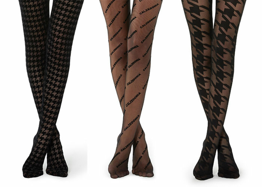 <a href="https://se.calzedonia.com/product/flocked-houndstooth-mesh-tights/180548.uts" target="_blank" rel="noopener">Strumpbyxor med hundtandsmönster</a>, 169 kr. <a href="https://se.calzedonia.com/product/flocked-calzedonia-print-tights/180123.uts" target="_blank" rel="noopener">Strumpbyxor med monogram</a>, 169 kr. <a href="https://se.calzedonia.com/product/macro-houndstooth-tights/180097.uts?productVariantId=405851&parentCategoryId=50118&categoryId=50163&subCategoryId=50167" target="_blank" rel="noopener">Svarta mönstrade strumpbyxor</a>, 169 kr.