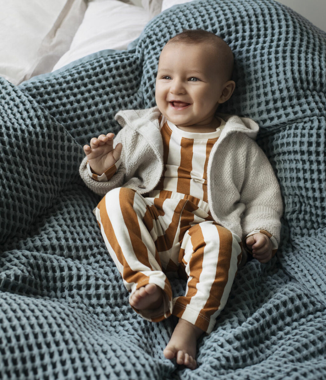 I ELLE Kids finns mycket för de allra minsta också. Foto: Jessica Sidenros, stylist: Julia Stridh. ELLE Kids ny tidning
