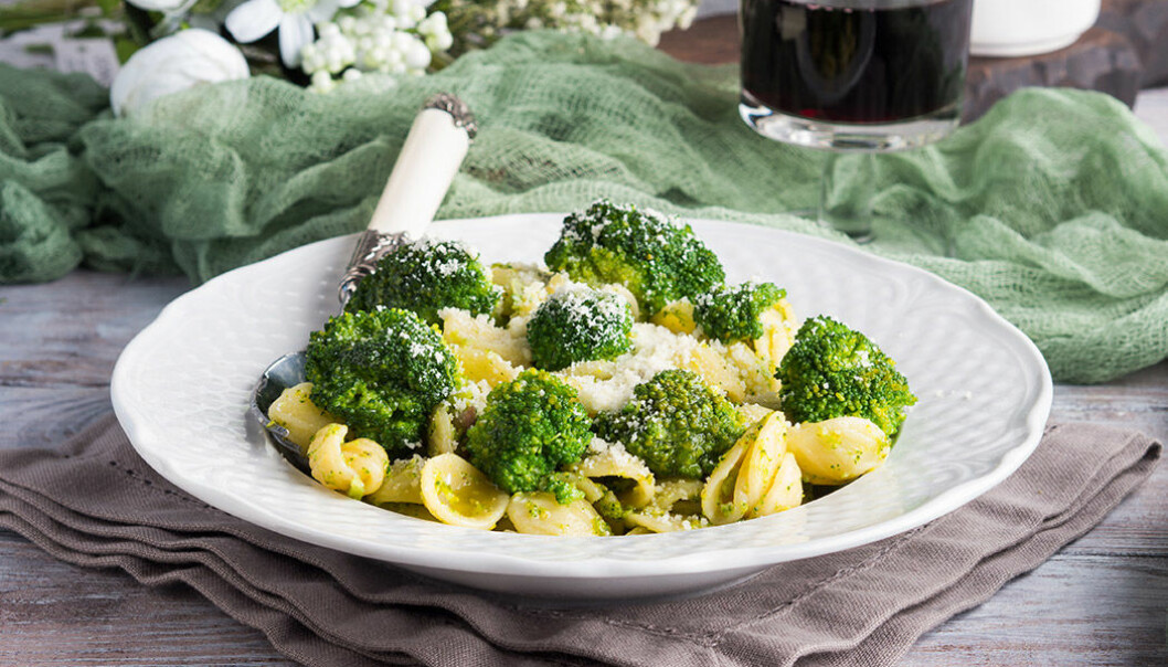Pasta med broccoli och parmesan.