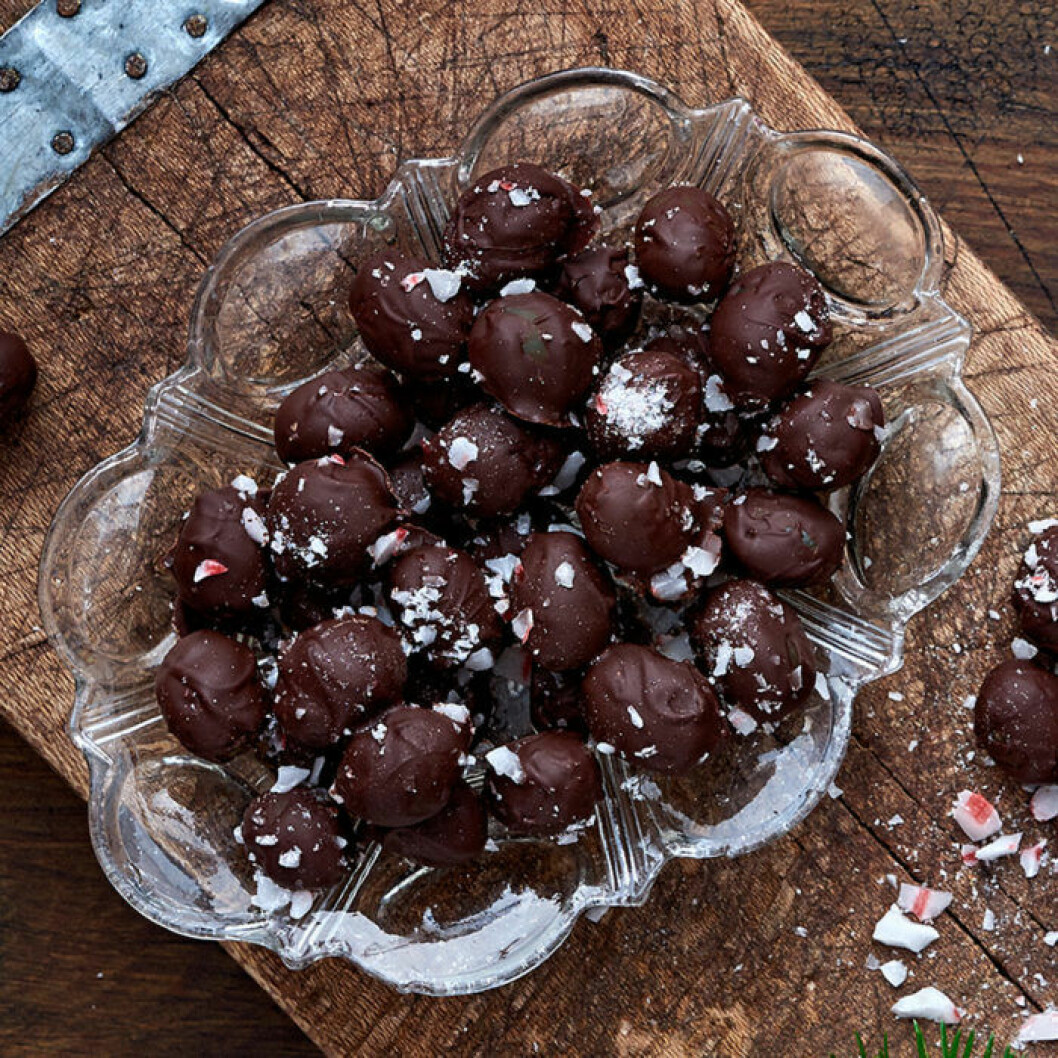 Chokladdoppade vindruvor. Foto och recept: <a href="https://www.ica.se/halsa/recept/chokladdoppade-vindruvor-med-polkakross-721231/" target="_blank" rel="noopener">ICA</a> Chokladdoppade vindruvor. Foto och recept: ICA
