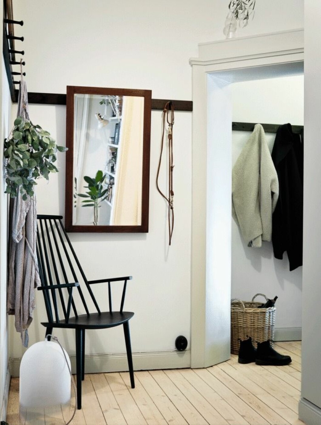 Ljus och detaljrik hall