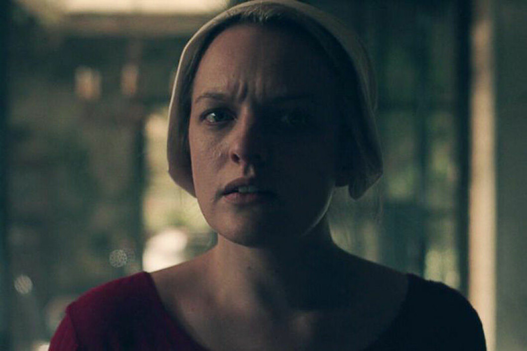 Elisabeth Moss som Offred i succéserien
