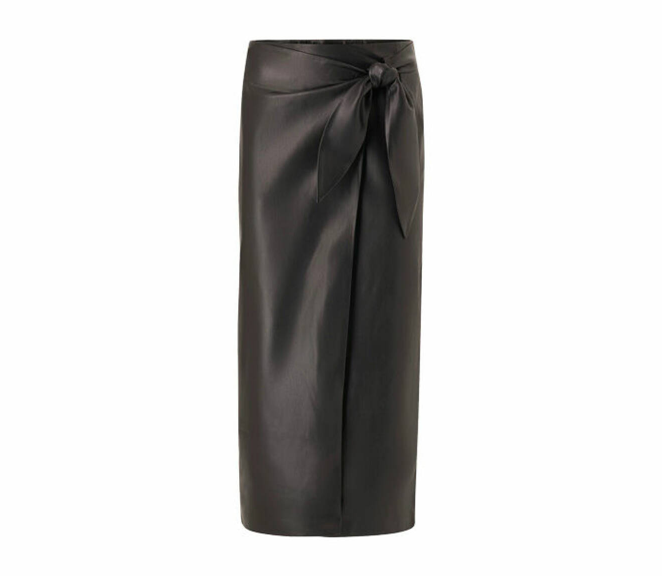 kjol i skinnimiation med knytning i midjan designad i omlott från Mango