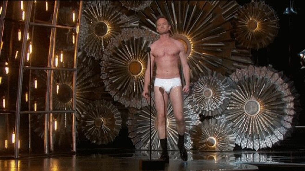 oscars-gifs-neil-patrick-harris-underwear (1)