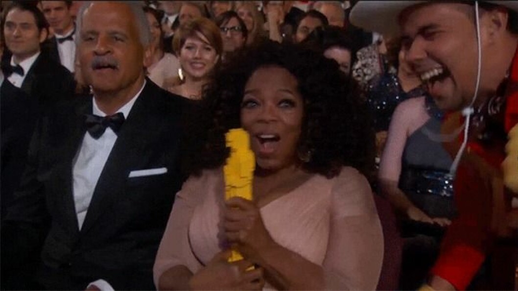 oscars-gifs-oprah-lego-oscar