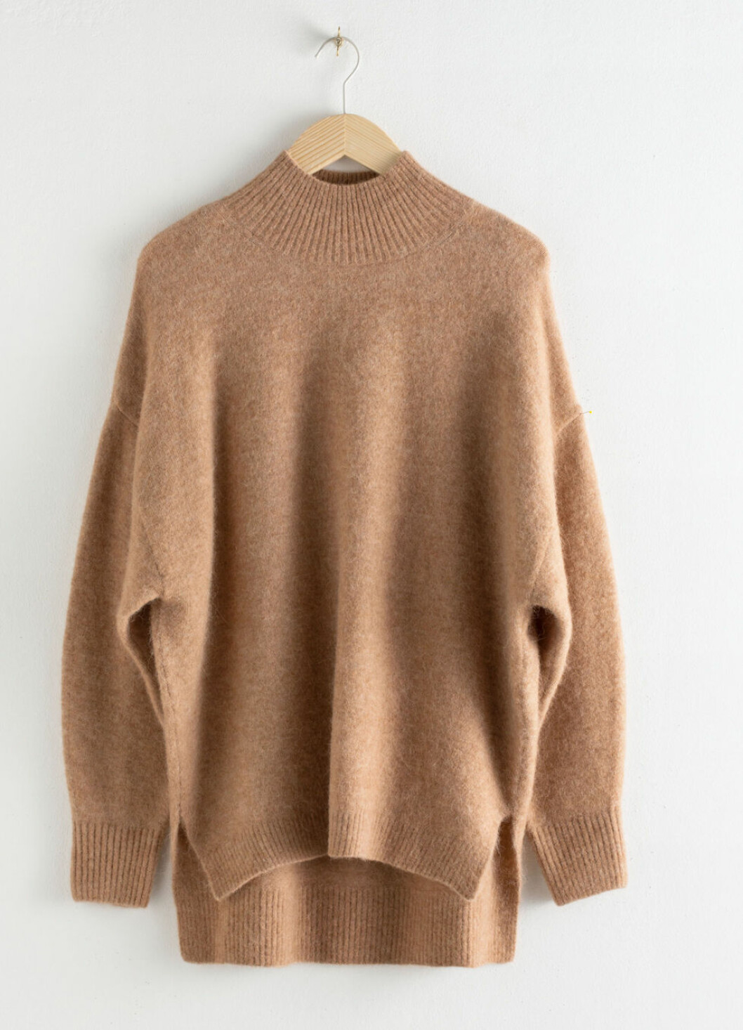 Beige stickad tröja från &other stories