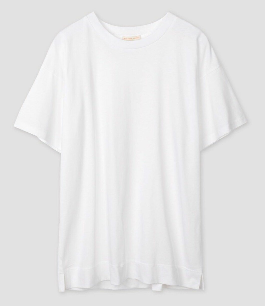 Oversized t-shirt från Filippa K soft sport, ett måste.